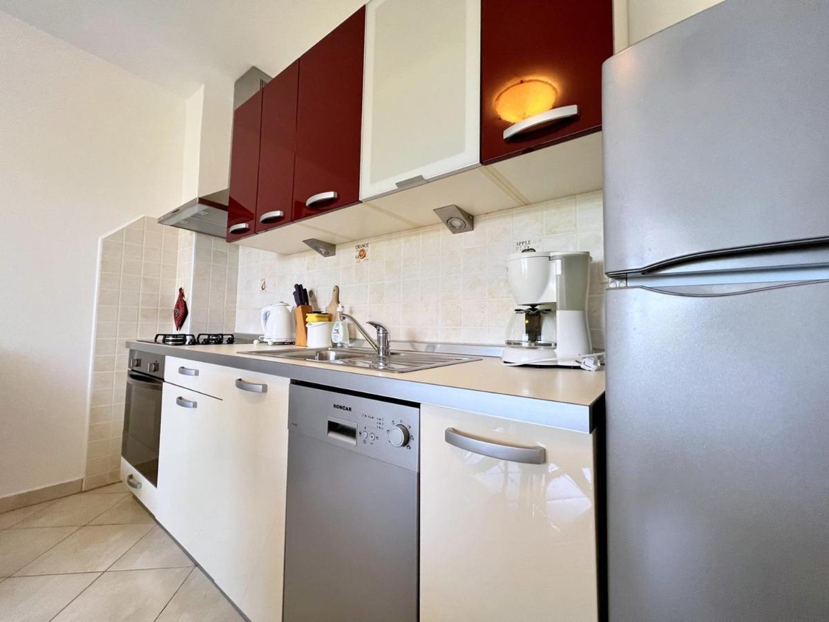 Miramar Apartments Banjol Extérieur photo