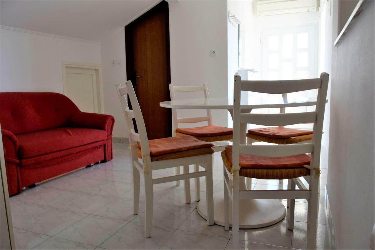 Miramar Apartments Banjol Extérieur photo