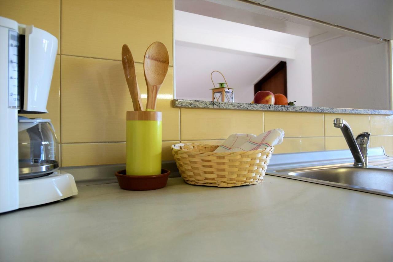 Miramar Apartments Banjol Extérieur photo